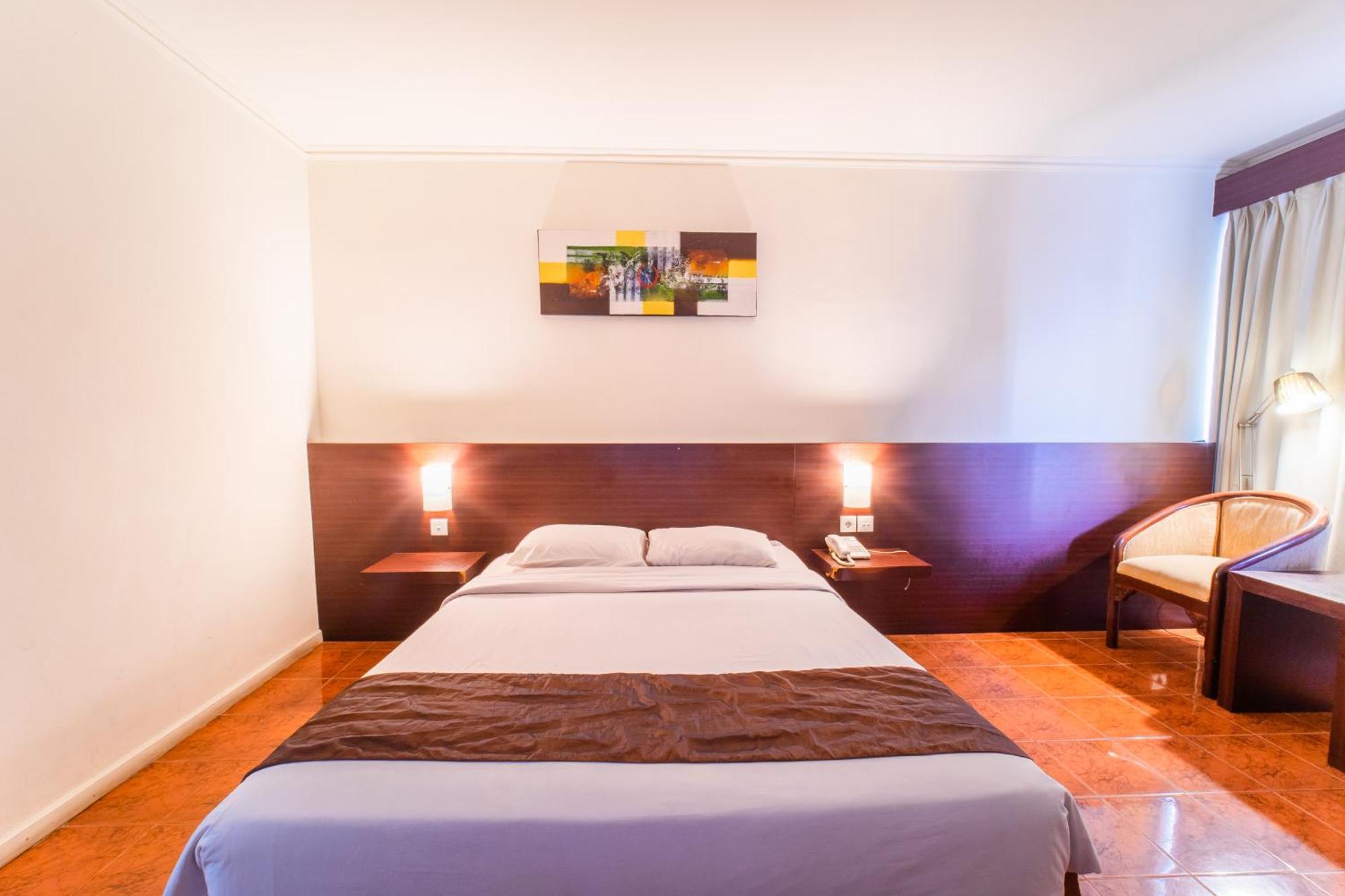 Adika Hotel Bahtera Klandasan Kecil Εξωτερικό φωτογραφία