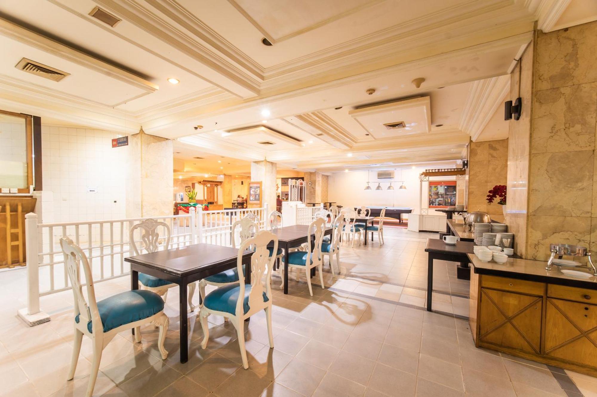 Adika Hotel Bahtera Klandasan Kecil Εξωτερικό φωτογραφία